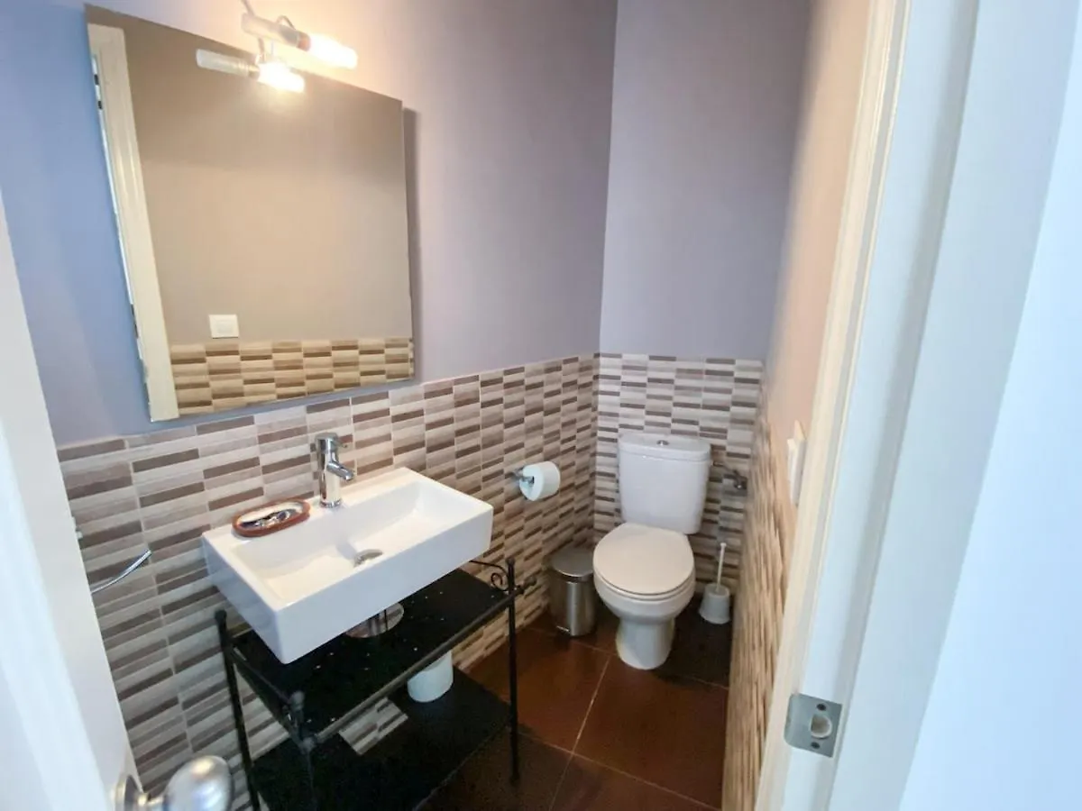 Beautiful Apartment In Triana, Sevillarooms