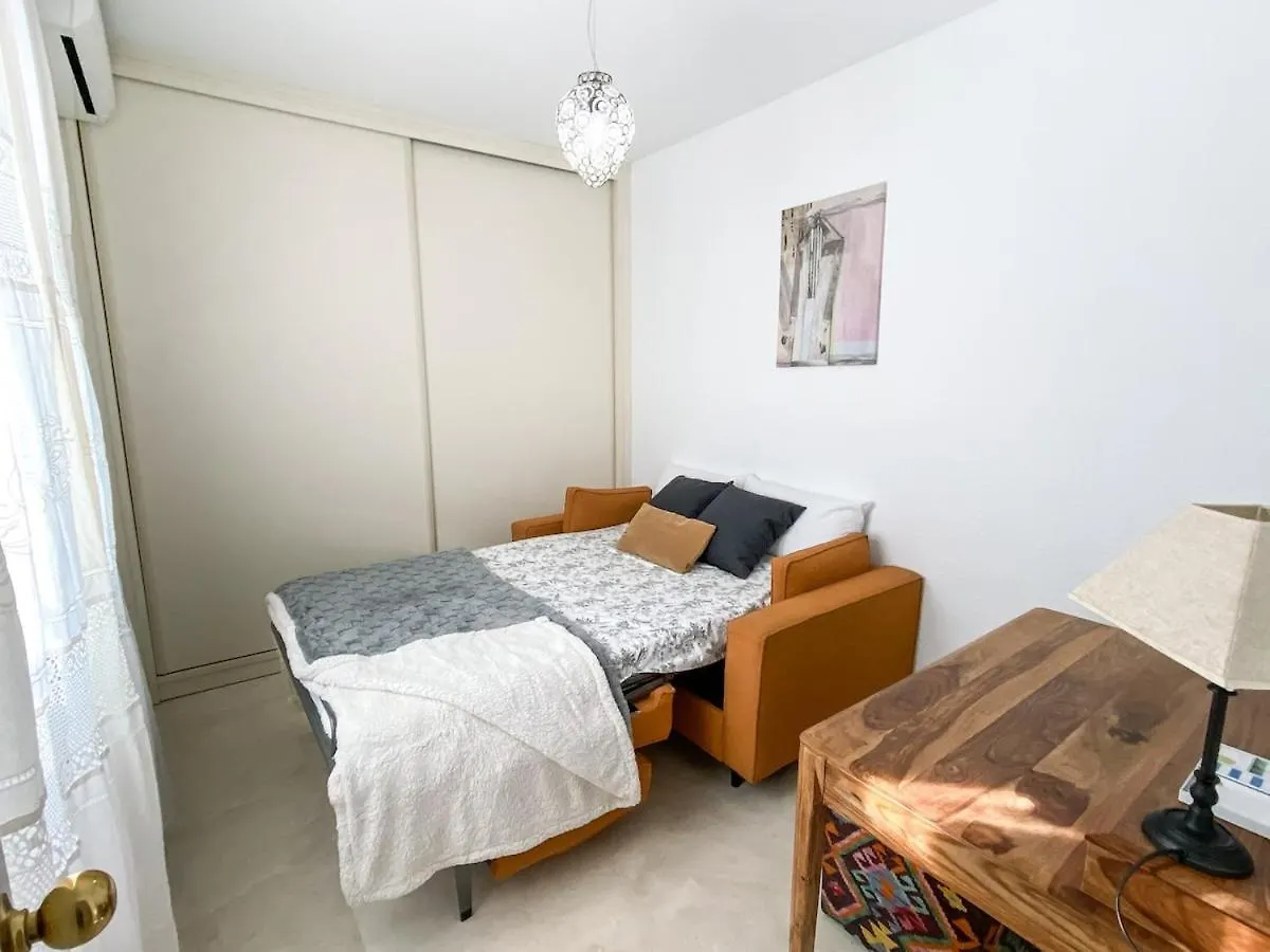 Beautiful Apartment In Triana, Sevillarooms Spain