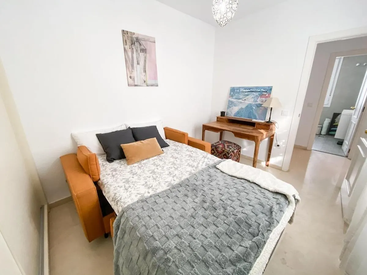 Beautiful Apartment In Triana, Sevillarooms