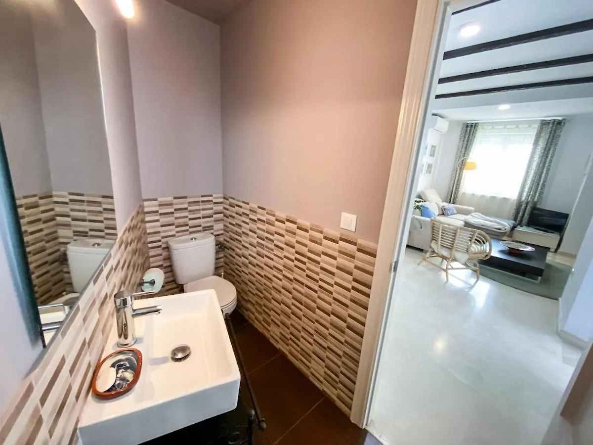 Beautiful Apartment In Triana, Sevillarooms